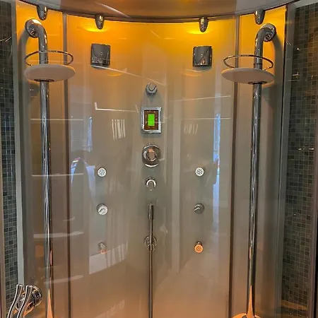 Nocleg ze śniadaniem Palazzina10 & 4*