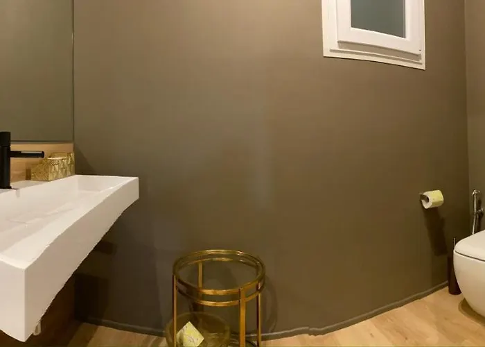 Palazzina10 & ساسو ماركوني